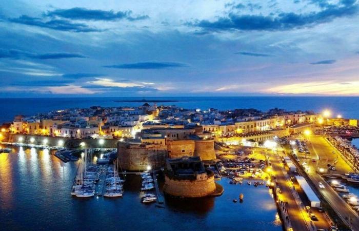 Tourismus: Italiener wählen Apulien für ihren Juliurlaub. Fünf Reiseziele unter den 40 meistgesuchten Reisezielen: Hier sind sie