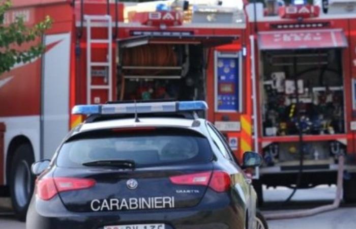 Brand in Casteldaccia, Lagerhaus mit zwei brennenden Traktoren, Ermittlungen – BlogSicilia