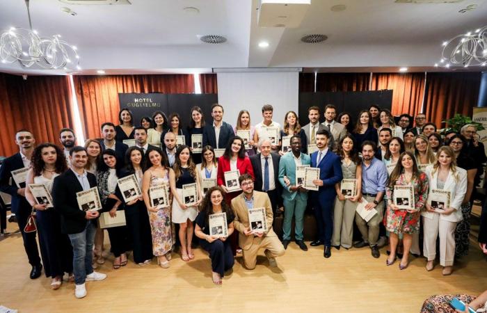 Jahrestagung des Ärzteordens in Catanzaro, Auszeichnungen für Ärzte mit 45-jähriger Tätigkeit und Eid für neue Absolventen