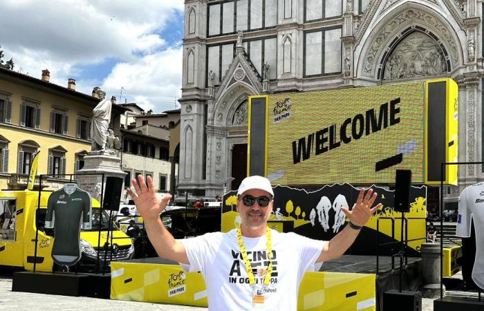 Eine Prise Latina bei der Tour de France 24, Giuseppe Baratta-Sprecher im italienischen Fanpark