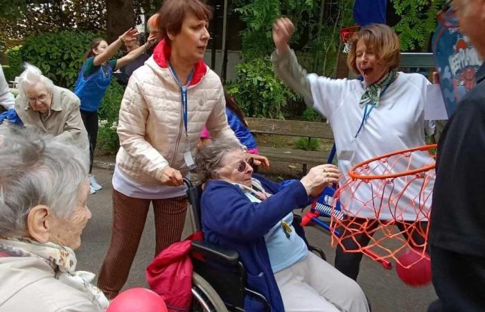 Lille. Von der Olympiade bis zum Pflegeheim ist es möglich: Junge Menschen tun sich mit Senioren zusammen