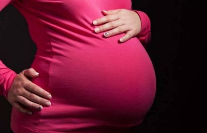 Gasparri schlägt Mutterschaftseinkommen vor: 1000 Euro für diejenigen, die keine Abtreibung vornehmen lassen