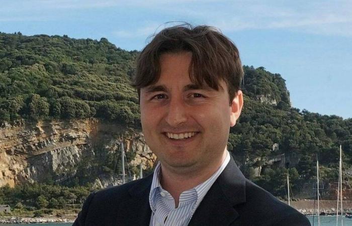 Der Untersuchungsrichter widerruft den Hausarrest von Matteo Cozzani, dem ehemaligen Stabschef von Toti