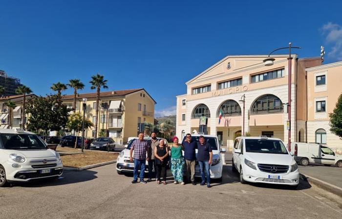 Agropoli: gemeinsame Vereinbarung – Taxifahrer. OK für Verbindungen zum Flughafen Salerno – Amalfiküste
