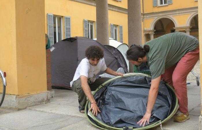 Universität Pavia, Zelte abgebaut: Nach 44 Tagen löste sich die Acampada auf
