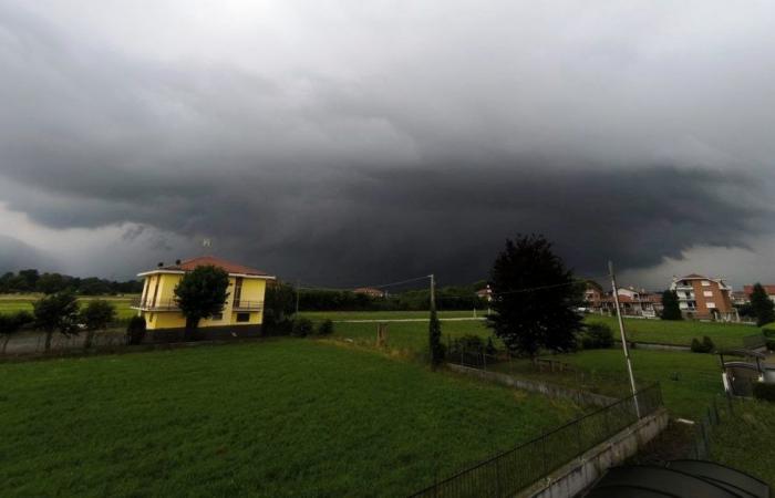 Schlechtes Wetter, die ersten starken Stürme explodieren im Piemont und VdA