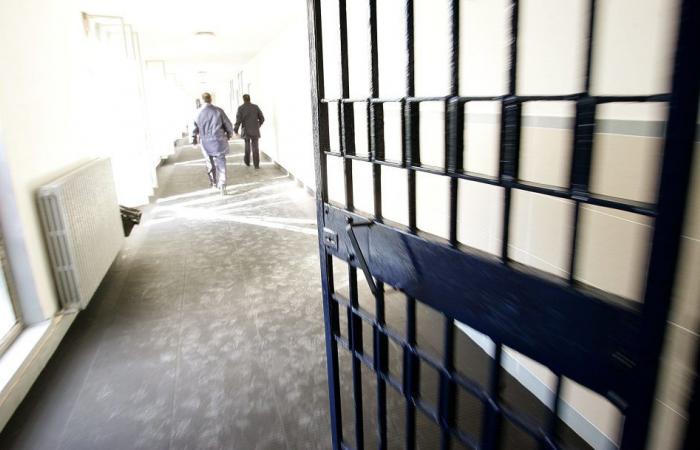 Teramo, Gefängnisse: Zahlreiche Messer im Besitz von Gefangenen gefunden