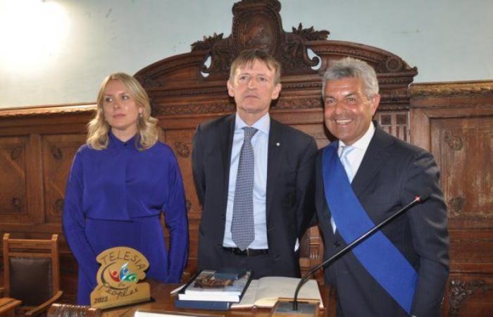 Der italienische Botschafter in Kiew Pier Francesco Zazo zu Gast bei Telesia für Völker
