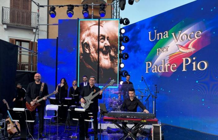 Das ICO Suoni del Sud Orchestra von Foggia auf Rai 1 am 3. Juli 2024 bei der 25. Ausgabe von Una Voce per Padre Pio – Capitanata.it