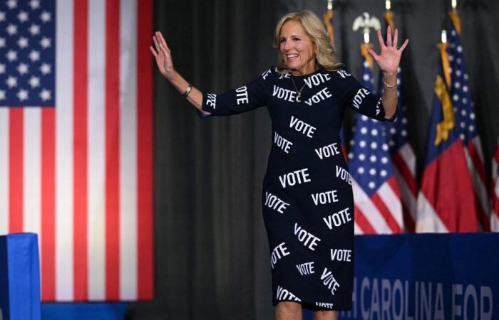 Jill Biden sagt es mit einem Kleid: «Vote»