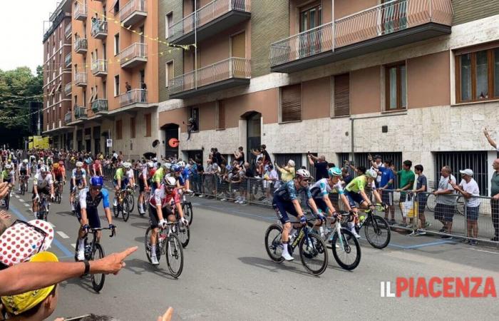 „Hier ist die Tour de France in Piacenza, eine einmalige Gelegenheit im Wert von 130 Millionen.“