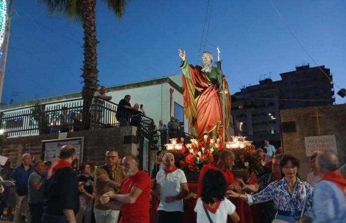 Apostel Paulus in Ragusa, zahlreiche Gläubige und Anhänger bei der Prozession gestern Abend – Giornale Ibleo