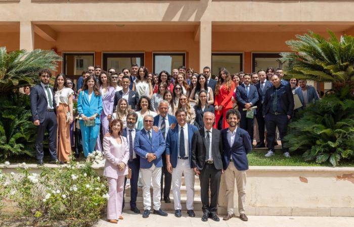 Neue Ärzte in Reggio Calabria, über 60 haben vereidigt: die NAMEN
