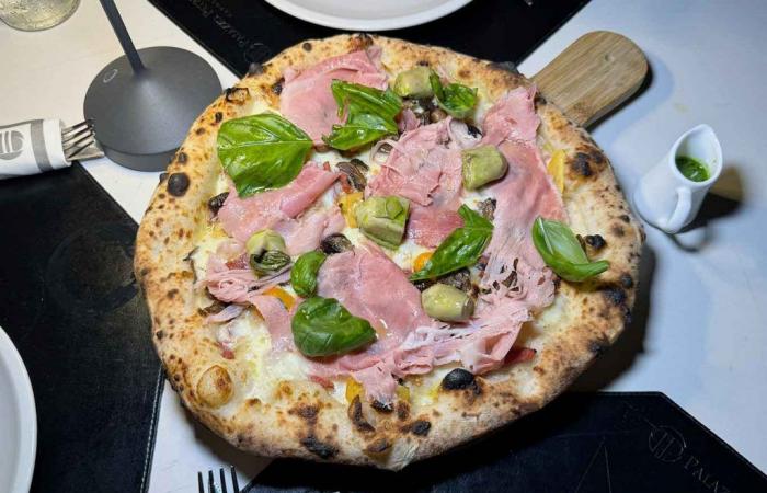 Die 16 besten launischen Pizzen in Neapel, Caserta, Salerno