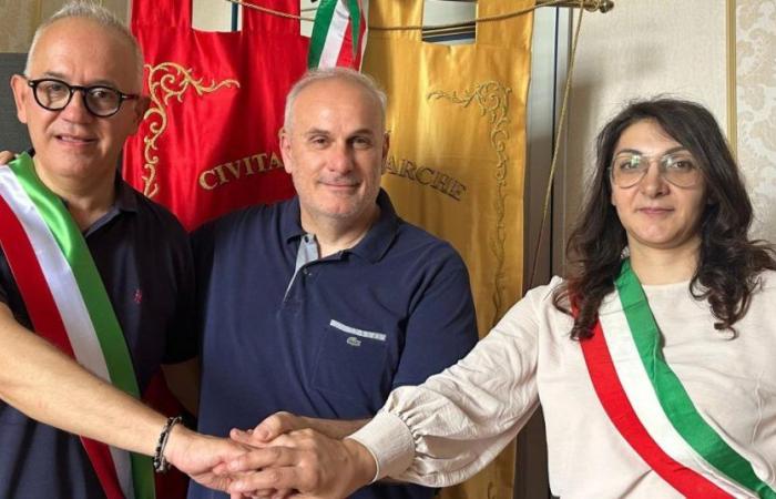 Zwei Civitanovas zum Preis einer „Bruderschaft“: Pakt zwischen Bürgermeistern im Palazzo Sforza – Picchio News