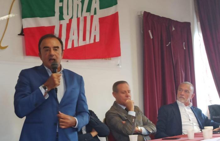 „Nun, Pittalis, Minister Piantedosi berufen ein dringendes Treffen in Sassari ein.“