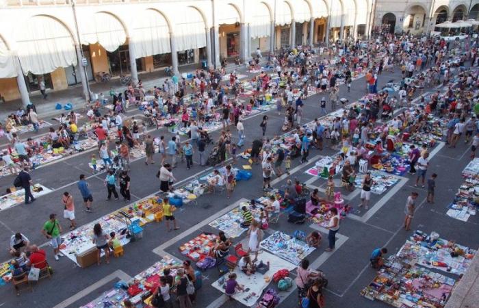 Faenza, der Kindermarkt, kehrt vom 4. Juli bis jeden Donnerstag im Monat auf die Piazza del Popolo zurück