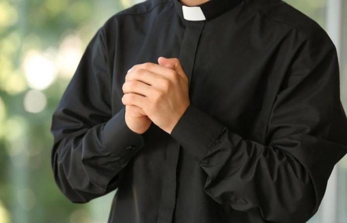 Der Erzbischof von Reggio widerruft die Nominierung