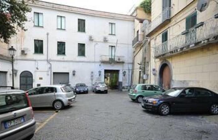 Salerno, Neugestaltung des östlichen Bereichs: Palazzo Guerra-Acer-Pakt