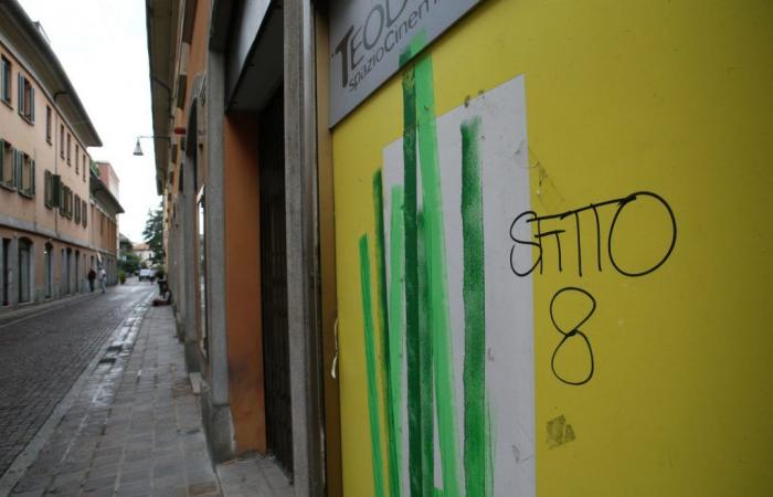 Monza: Kunstaufnahmen von leerstehenden und (vorerst) verlassenen Geschäften