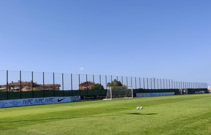 Benevento arbeitet daran, das dritte Freundschaftsspiel zu definieren: Nein zu Frosinone und Latina