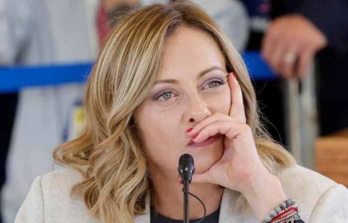 Giorgia Meloni bricht das Schweigen zu Gioventù Nazionale mit einem Brief an FdI, der Premierminister nimmt Stellung