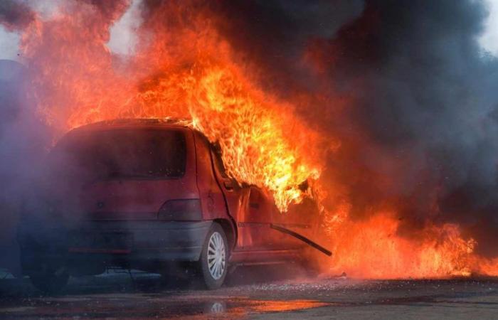 Diese Autos fangen Feuer: Sie riskieren den Tod, wenn Sie sich zu diesem Zeitpunkt darin aufhalten | Maximale Aufmerksamkeit