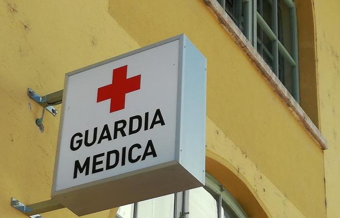 Es mangelt an Ärzten, um die Schichten des Sanitätspersonals in Vittoria und Scoglitti abzudecken, ASP in Schwierigkeiten –