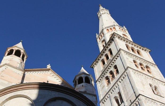 Modena, der Aperitif kehrt in die Ghirlandina zurück