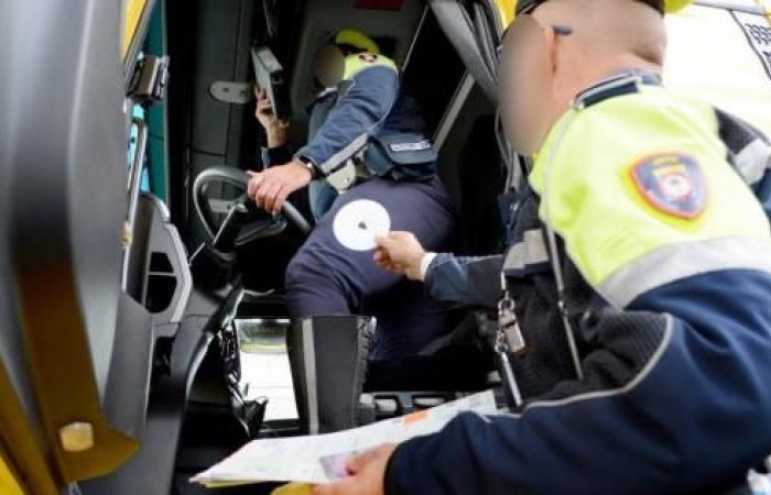 Bari, Geldstrafe von über 14.000 Euro für einen LKW-Fahrer, der 17 Stunden lang gefahren ist