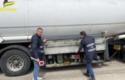 Durch Schmuggel wurden in Barletta 55.000 Liter Agrardiesel beschlagnahmt. Drei meldeten sich