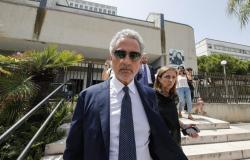 Bari, die Scheidung von Conte und Schlein. Das Spiel gegen Laforgia Grillino: Anwalt der Demokratischen Partei in Schwierigkeiten