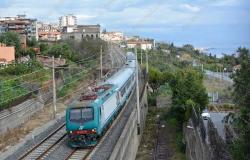 Ferrovie.Info – Eisenbahn: Catania – Siracusa, die Arbeiten zur Beseitigung von Bahnübergängen werden fortgesetzt