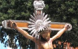 Colonna Kruzifix, Feierlichkeiten ab 30. April. Dieses Jahr ist Madonna del Pozzo Gastgeber