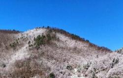 Zwischen Flip-Flops und Schneeschuhen könnte es am Sonntag auf den ligurischen Hügeln schneien
