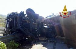 Tragödie auf der Autobahn A20: Unfall mit Lkw, Fahrer stirbt [FOTO]