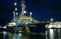 Migranten: Gericht in Crotone bestätigt Freilassung eines NGO-Schiffes aus der Beschlagnahmung