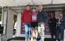 Beim Giro Mediterraneo in Rosa gewinnt der Ire Gillespie die Ausgabe 2024 des Radsportevents