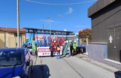Carrara: Mehr als fünfzehnhundert Demonstranten für die Rechte und Würde der Arbeitnehmer