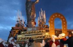 Die Statue von San Cataldo wird auf Pilgerreise in die Gegend von Tarantino gehen