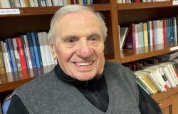 In Trauer in der Kirche ist Don Vittorio Cristelli gestorben: der journalistische Priester, der über das Zweite Vatikanische Konzil und die Veränderungen im Trentino berichtete