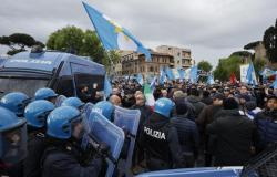 25. April, Spannungen in Rom: Beleidigungen und das Werfen von Gegenständen durch die jüdische Brigade auf die pro-palästinensischen Demonstranten. Steine ​​gegen die anwesenden Reporter
