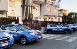 Staatspolizei – Corigliano-Rossano (CS): Er greift seine Mutter mit Ohrfeigen und Schlägen an und bedroht die Polizei. – Polizeipräsidium Cosenza