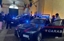 Studenten der juristischen Fakultät unter dem Kommando der Parma Carabinieri. Oberst Pagliaro: „Verbrechen immer melden“