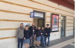 Bahnhof Riccione: Neue Räumlichkeiten der Eisenbahnpolizei für Sommerdienste übergeben – Polizeipräsidium Rimini