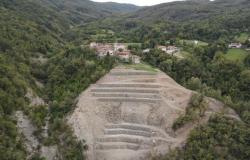 Parma. Die Arbeiten zur Eindämmung des Erdrutschs, der Agna bedroht, werden wieder aufgenommen