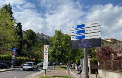 Bergamo: Straßenverhältnisse in der Oberstadt, der Fara-Parkplatz öffnet am 4. Mai. Aber (vorerst) bleibt die „Überschreibung“ bestehen