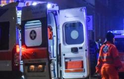 Sannazzaro de’ Burgondi: Nach dem Unfall griff er die Sanitäter an und beschädigte mit dem Kopf die Heckscheibe des Krankenwagens