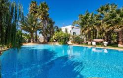 Eine Villa an der Küste von Bari steht für eineinhalb Millionen Euro zum Verkauf – idealista/news