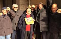 Bari trauert um Mimì Ranieri, den Abschied seiner Weggefährten vom „letzten Kommunisten“